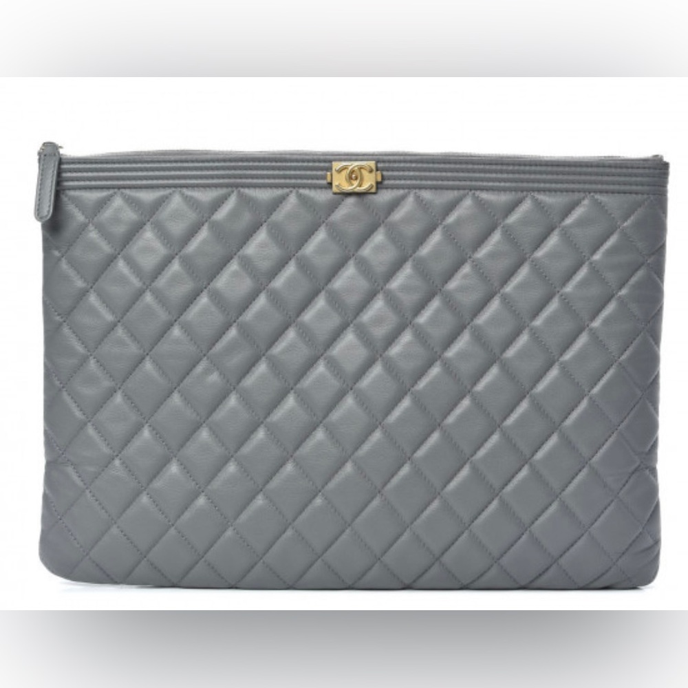 Chanel Boy Large grey O-case Clutch - Picture 1 of 11